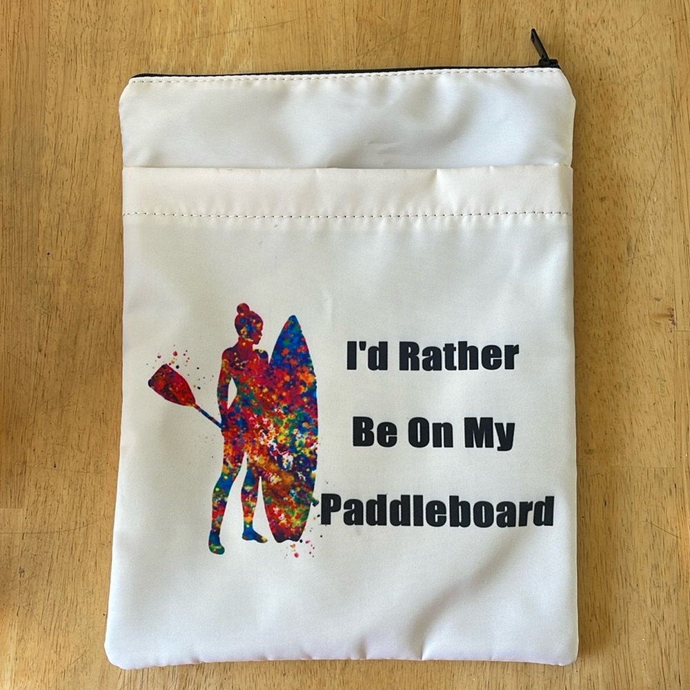 Tablet/e-reader pouch